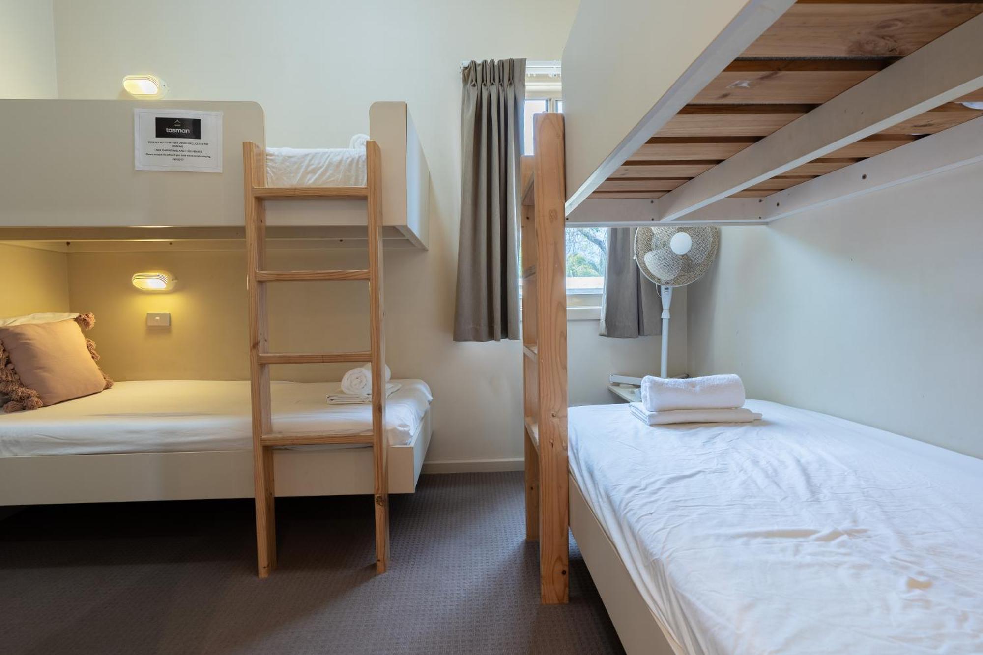 Tasman Holiday Parks - Rollingstone 4* Rollingstone