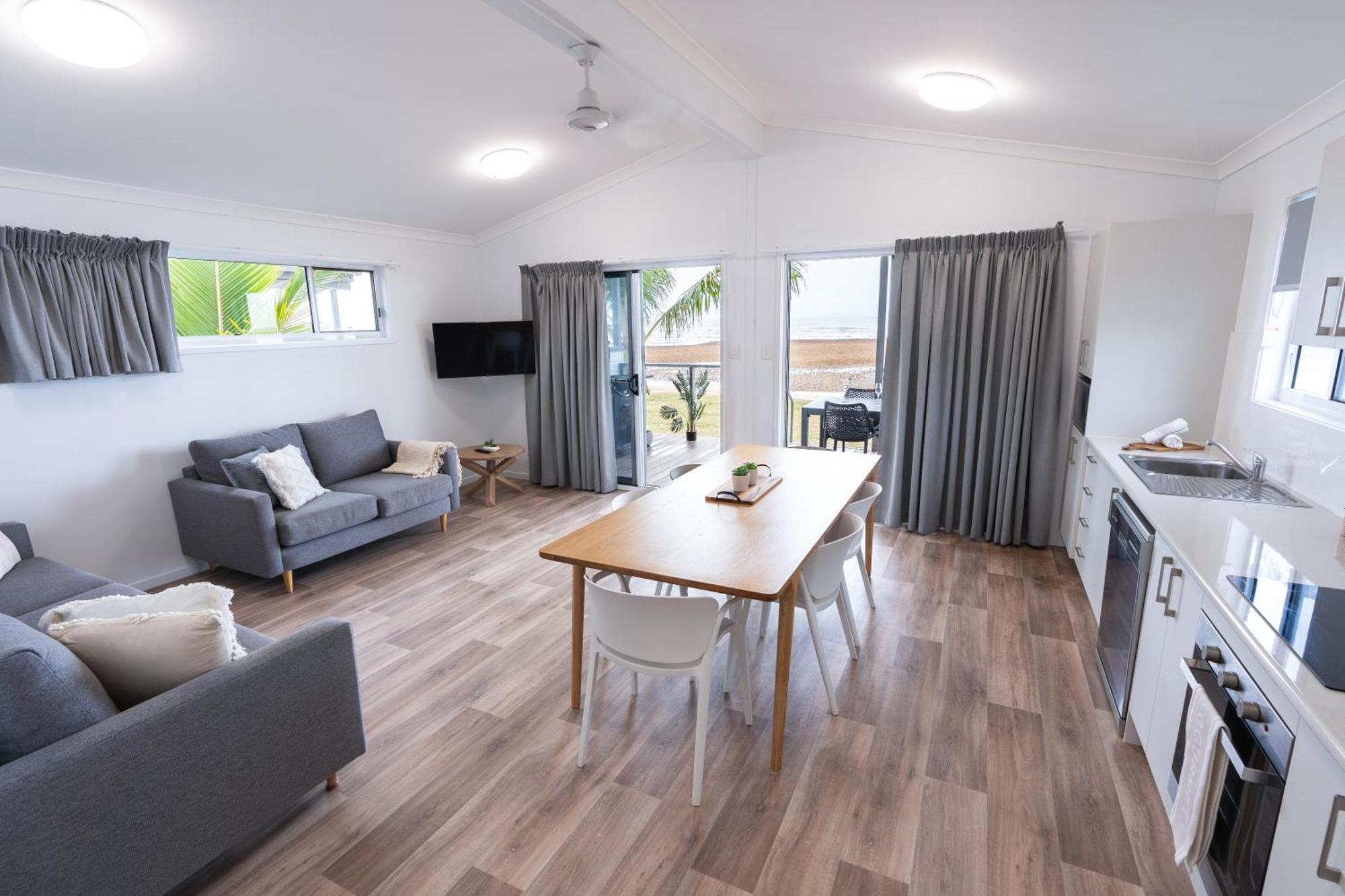 Holiday park Tasman Holiday Parks - Rollingstone Rollingstone